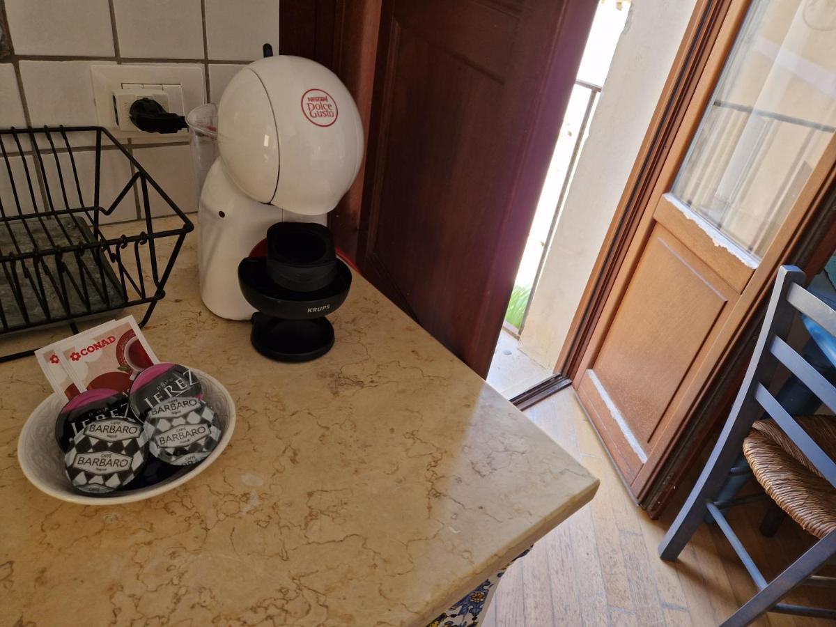 Casette Di Alex Con Terrazza Trapani Kültér fotó